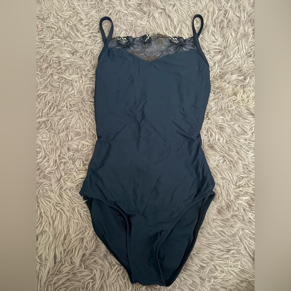 Wear moi lace leotard